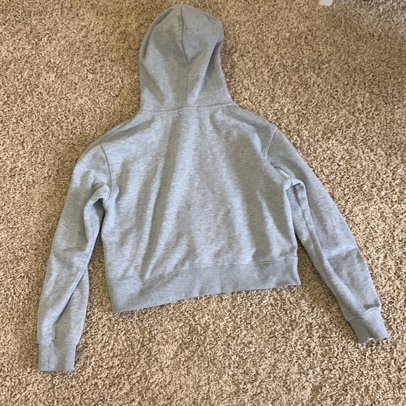 Cropped Grey hoodie - Picture 2 of 2